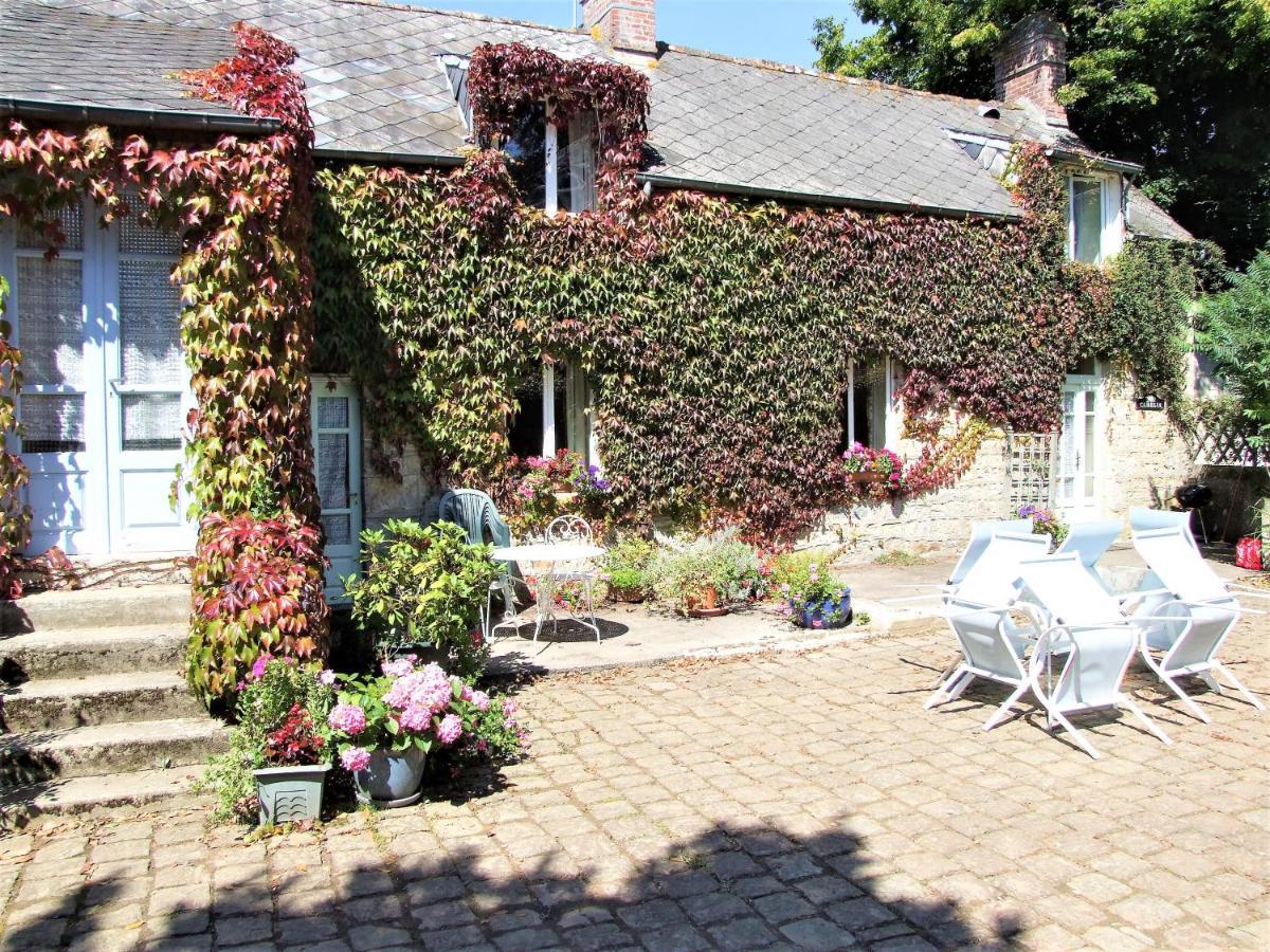 Le Glycine A Manoir Sainte Cecile Appartement Juvigny-Val-d'Andaine Buitenkant foto
